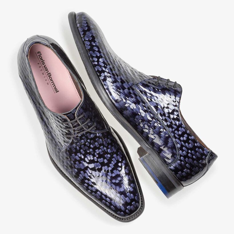 Blauer Premium Lackleder-Schn&uuml;rschuh mit Print