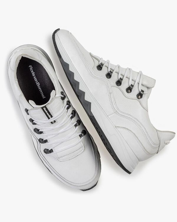Sneaker mit Strukturmuster weiss
