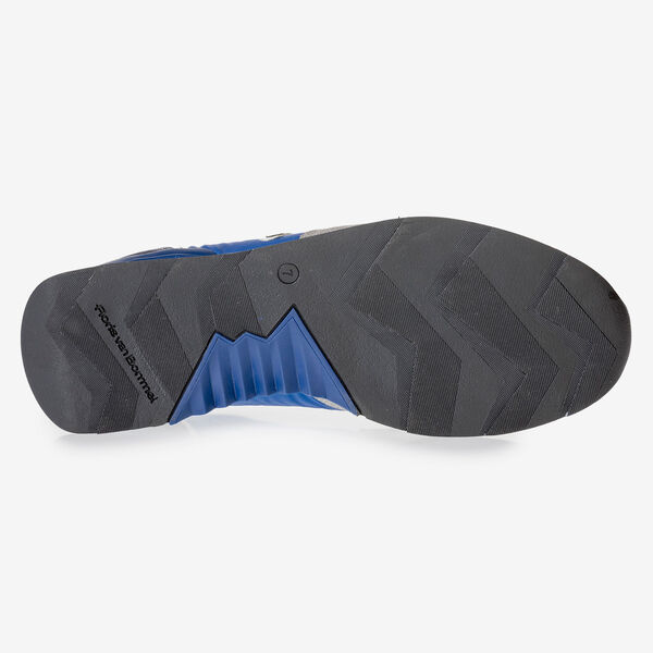 Grau-blauer Wildleder-Sneaker
