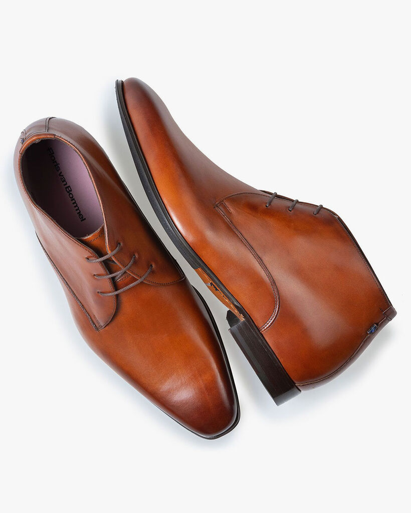 Schn&uuml;rstiefel Kalbsleder cognac