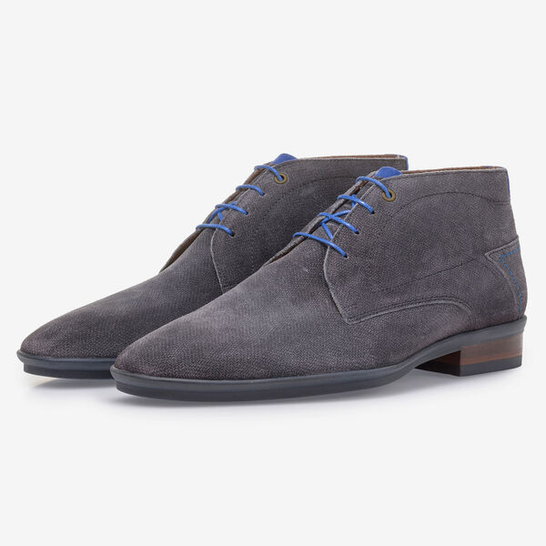 Dunkelgrauer Wildleder-Schn&uuml;rstiefel mit Print