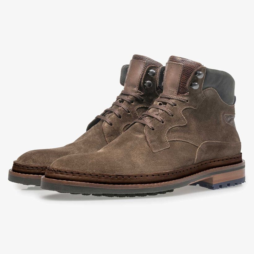 Dark taupe-coloured suede lace boot
