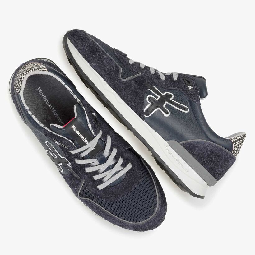 Dunkelblauer Kalbsleder-Sneaker