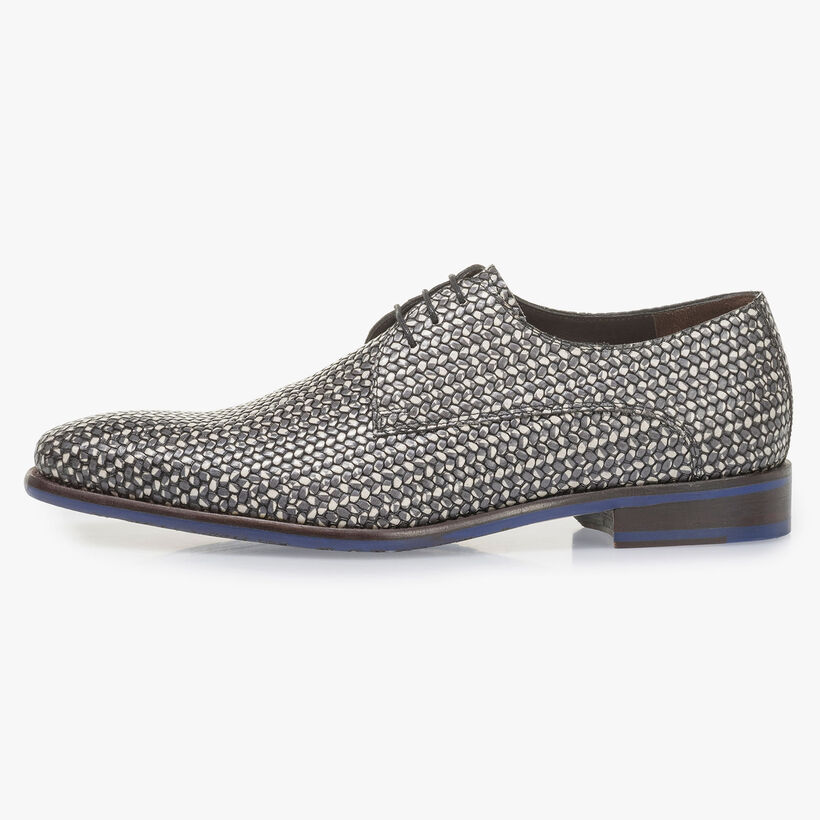 Dunkelgrauer Schn&uuml;rschuh mit wei&szlig;em Print