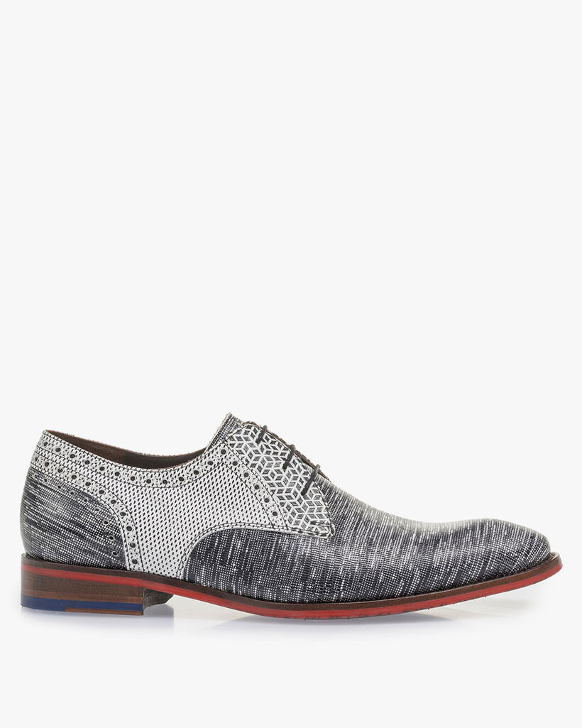 Schn&uuml;rschuh mit Eidechsenprint