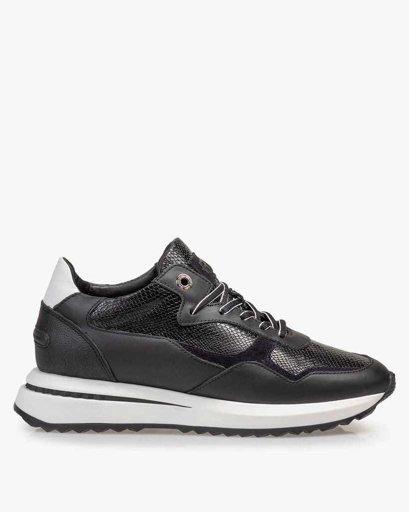 Sneaker Reptilienprint schwarz