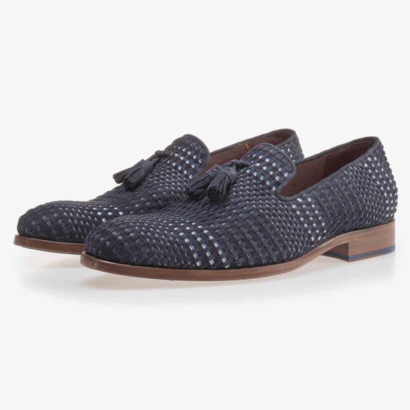 Dunkelblauer Slipper aus geflochtenem Wildleder