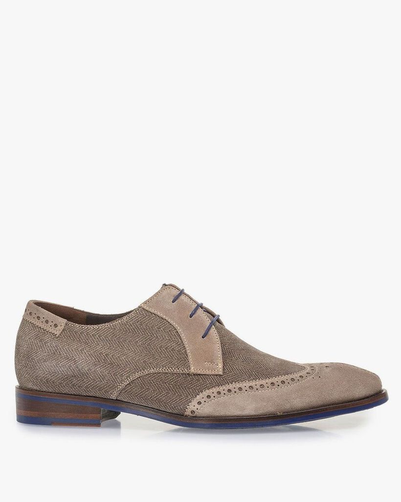 Sand-coloured suede leather lace shoe with print