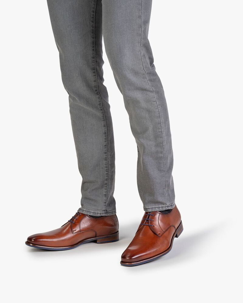 Schn&uuml;rschuh Kalbsleder cognac