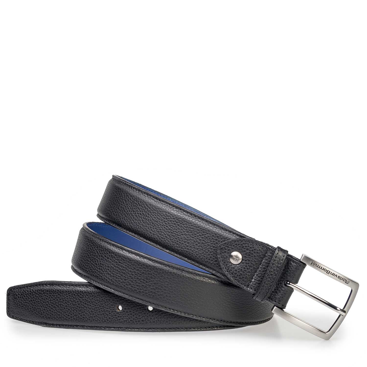 75189/64 - Black leather belt with a structural pattern 75189/64 - Black leather belt with a structural pattern