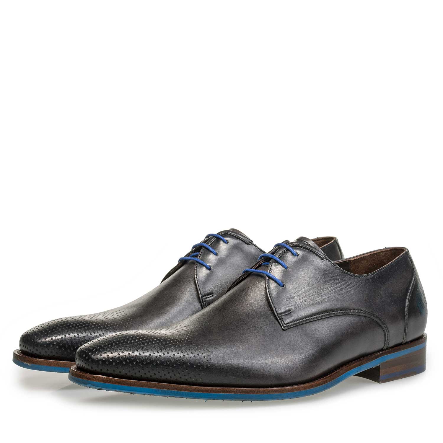 18193/02 - Grey patterned calf’s leather lace shoe 18193/02 - Grey patterned calf’s leather lace shoe