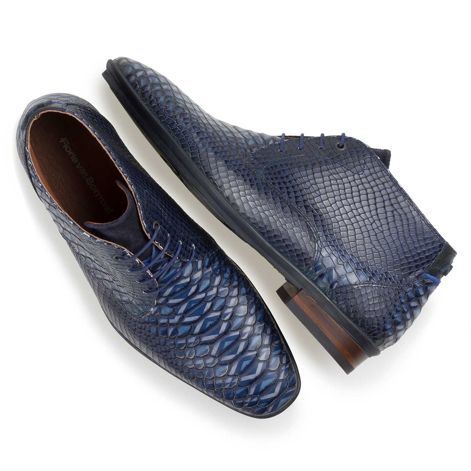10475/02 - Blue calf leather lace shoe with snake print 10475/02 - Blue calf leather lace shoe with snake print