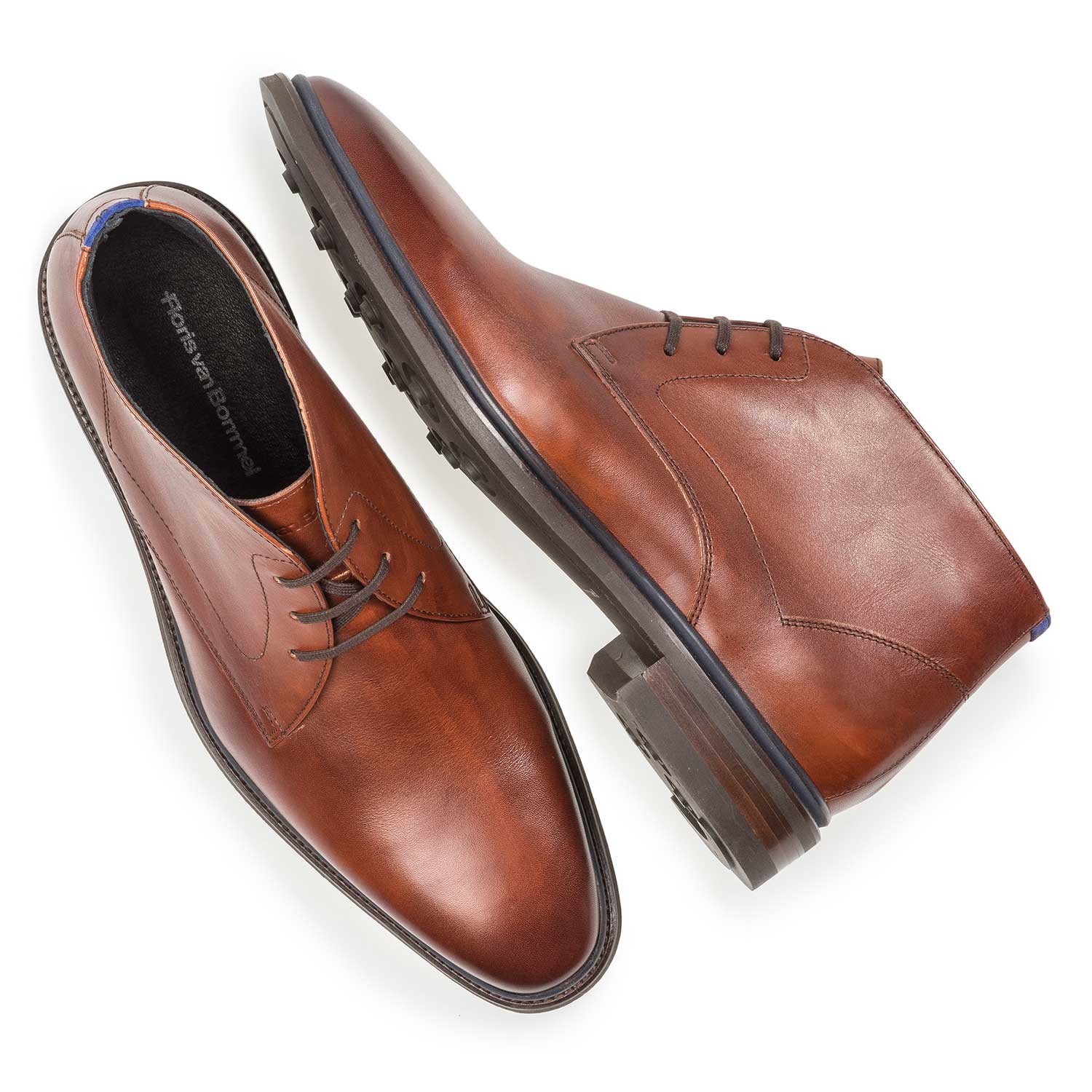 10667/03 - Dunkler cognacfarbener Kalbsleder-Schnürstiefel 10667/03 - Dunkler cognacfarbener Kalbsleder-Schnürstiefel
