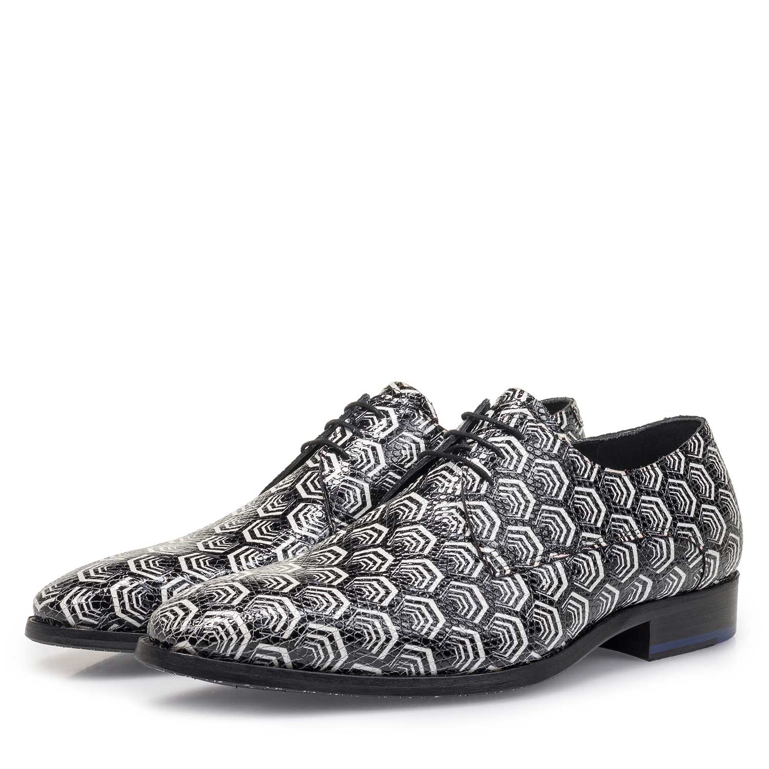 18095/01 - White calf leather lace shoe with black print 18095/01 - White calf leather lace shoe with black print