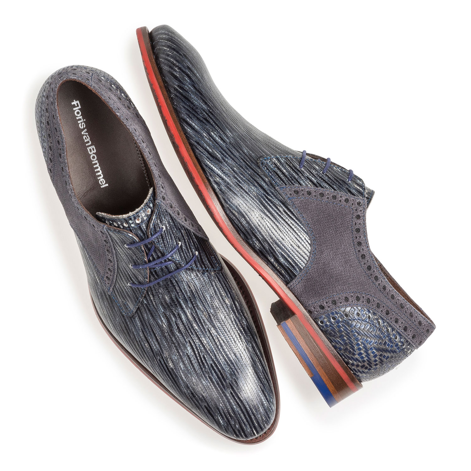 18107/08 - Grey and blue lace shoe with print 18107/08 - Grey and blue lace shoe with print