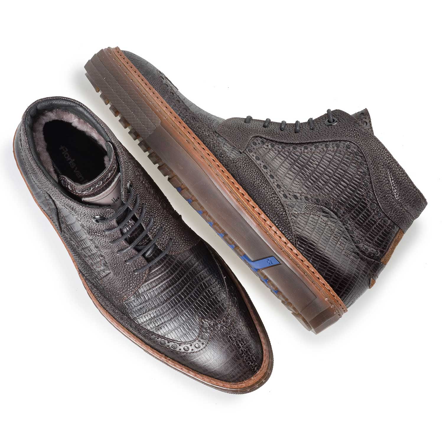 10080/10 - Halbhoher dunkelbraune Sneaker mit Brogue-Lochmuster 10080/10 - Halbhoher dunkelbraune Sneaker mit Brogue-Lochmuster
