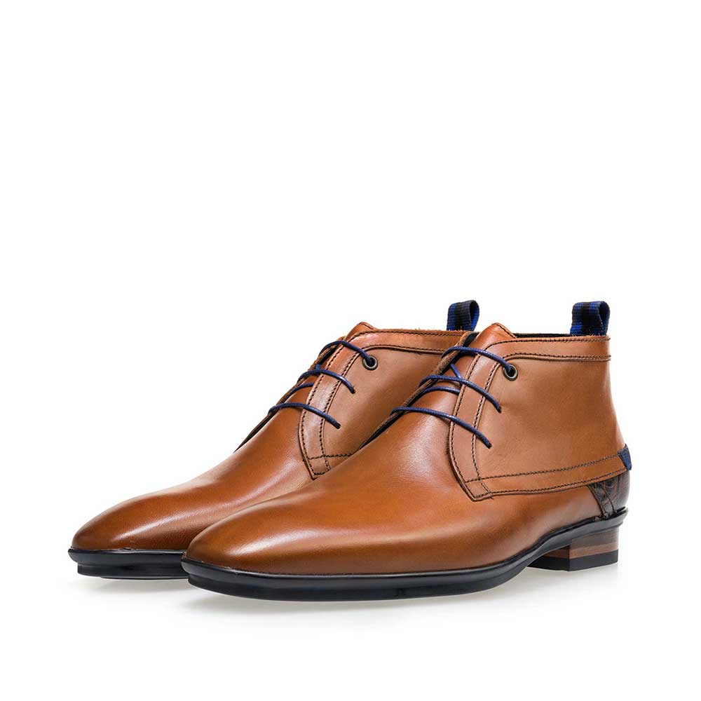 10334/29 - Cognac-coloured mid-high leather lace boot 10334/29 - Cognac-coloured mid-high leather lace boot