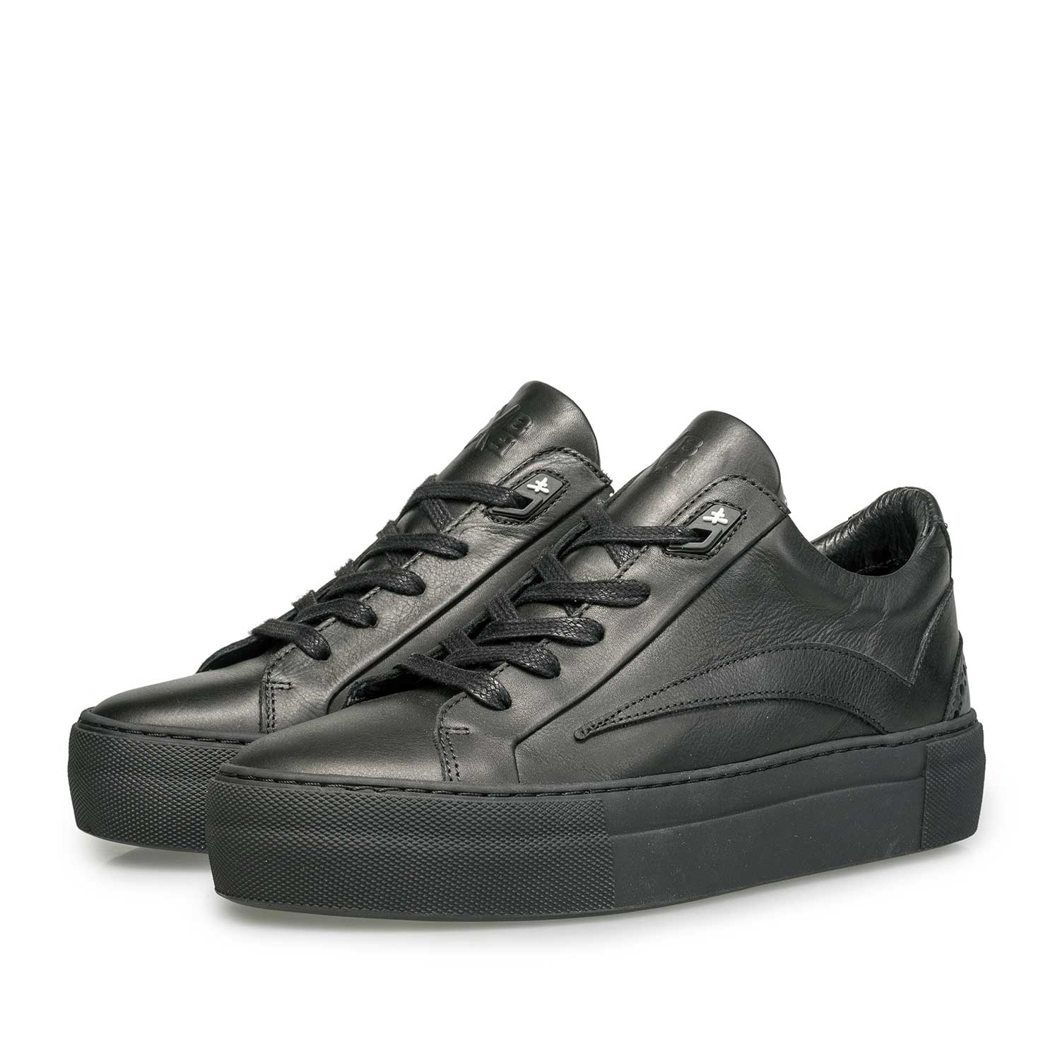 85252/07 - Schwarzer Leder-Sneaker mit schwarzer Cupsohle 85252/07 - Schwarzer Leder-Sneaker mit schwarzer Cupsohle