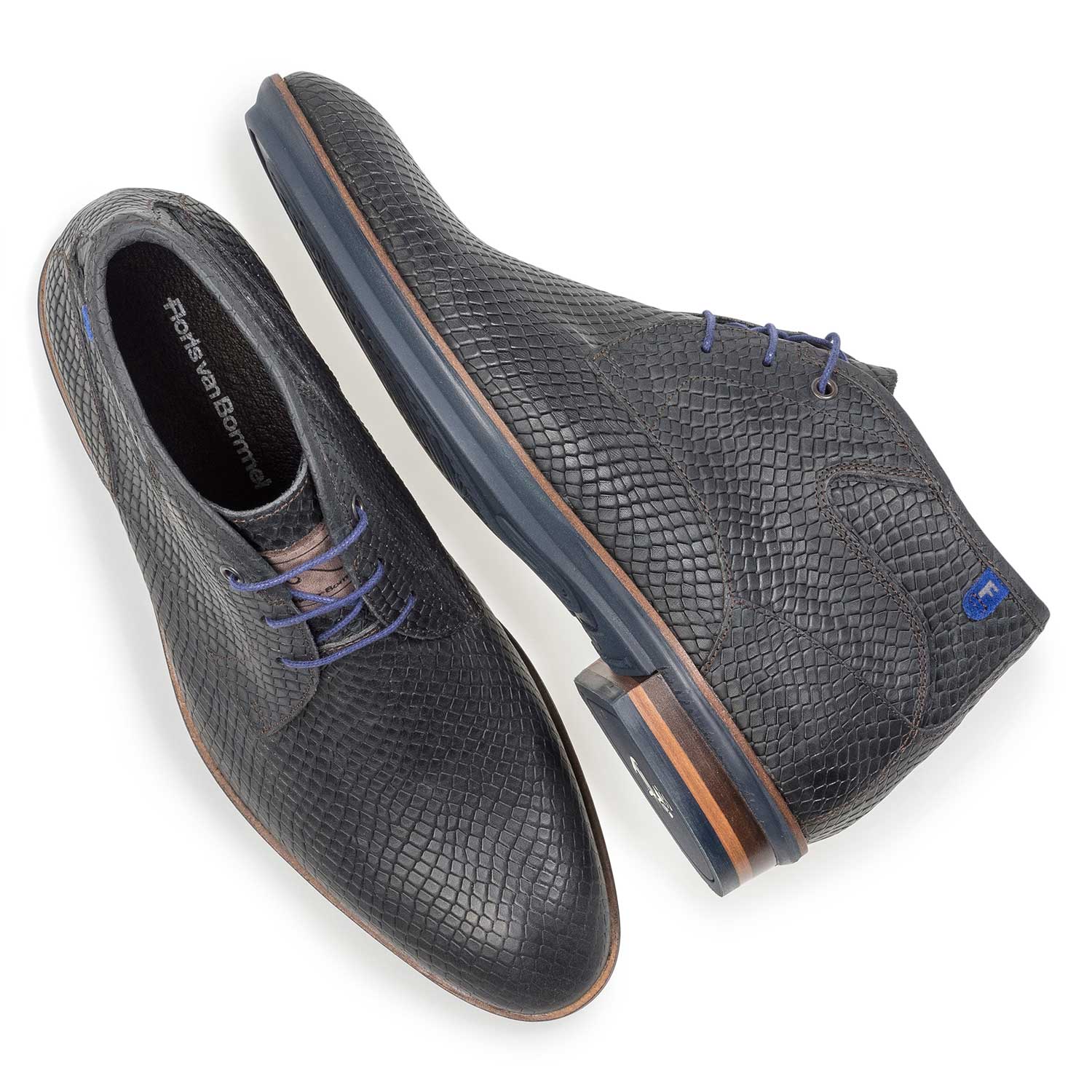 10156/21 - Schwarzer Leder-Schnürschuh mit Schlangenprint 10156/21 - Schwarzer Leder-Schnürschuh mit Schlangenprint
