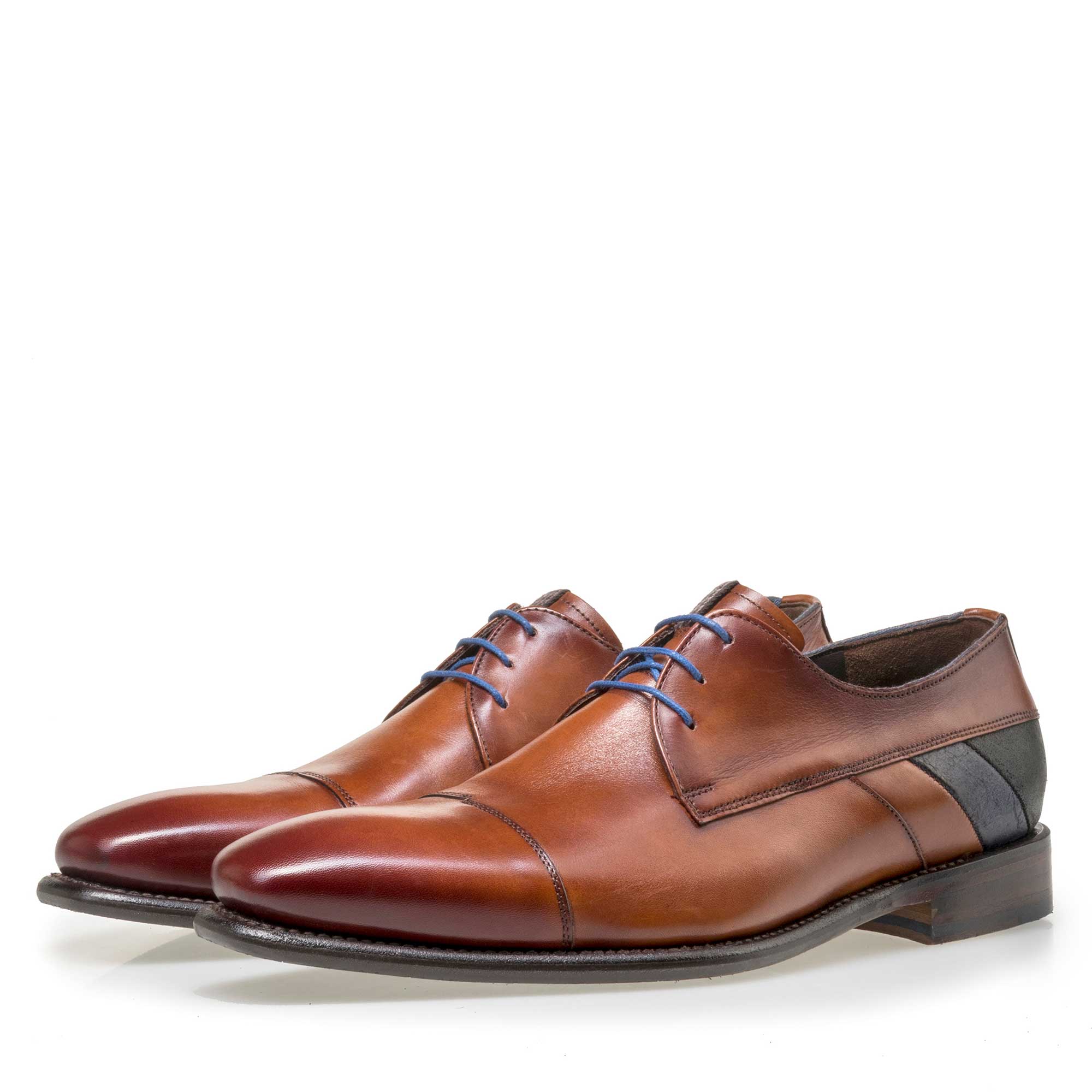 18041/00 - Cognac-coloured leather lace shoe 18041/00 - Cognac-coloured leather lace shoe
