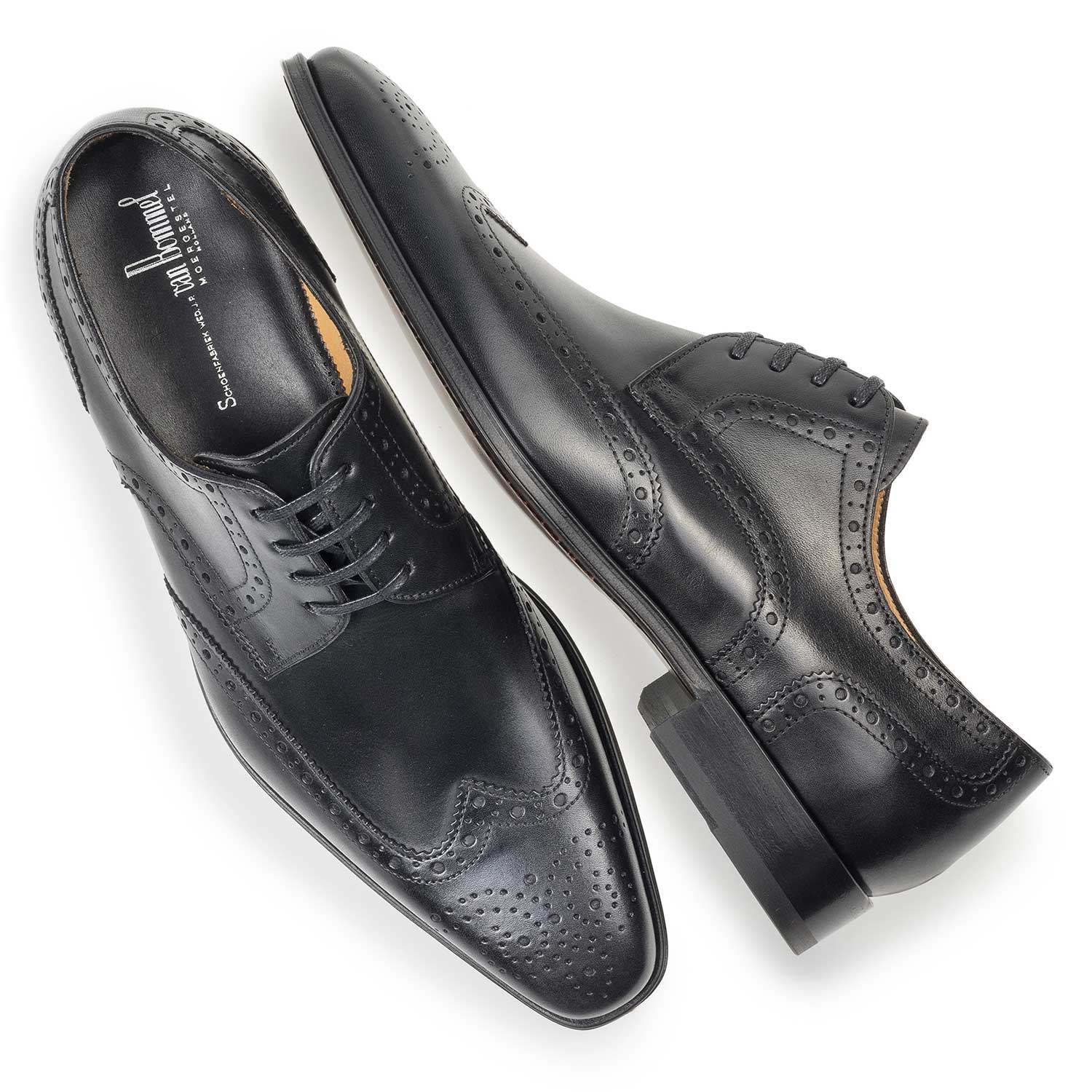 17099/00 - Schwarzer Kalbsleder-Brogue 17099/00 - Schwarzer Kalbsleder-Brogue