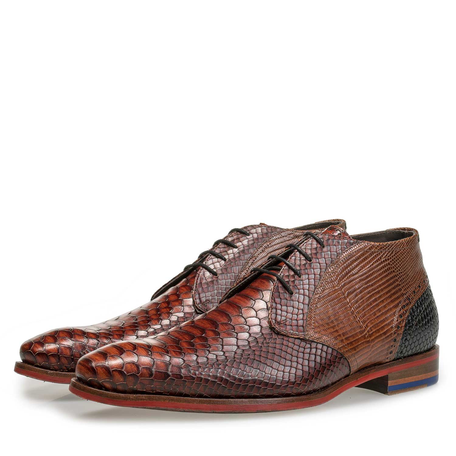 20105/00 - Mid-high cognac-coloured lace shoe with snake print 20105/00 - Mid-high cognac-coloured lace shoe with snake print