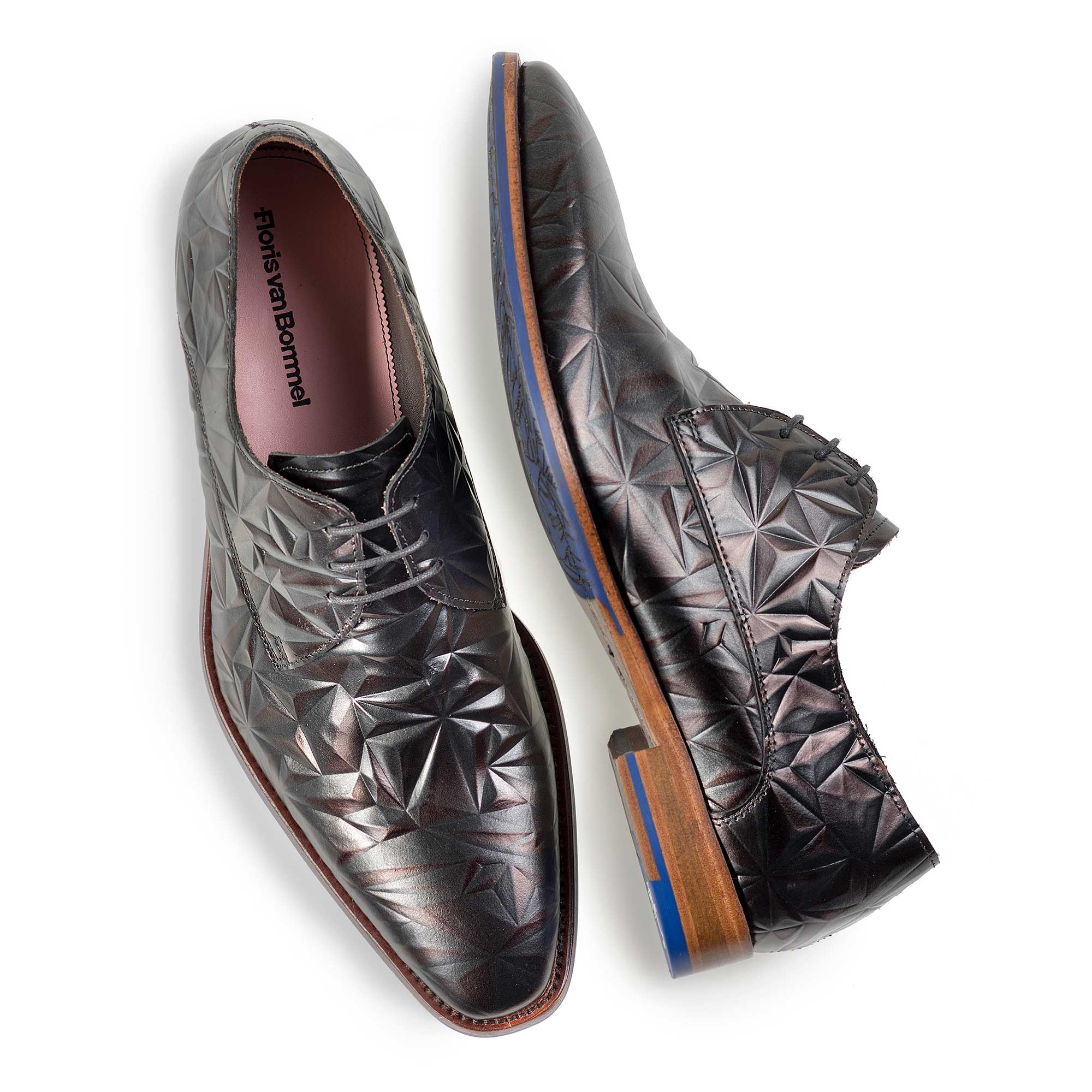 14237/04 - Floris van Bommel men’s dark brown leather lace shoe finished with a black 3D print 14237/04 - Floris van Bommel men’s dark brown leather lace shoe finished with a black 3D print