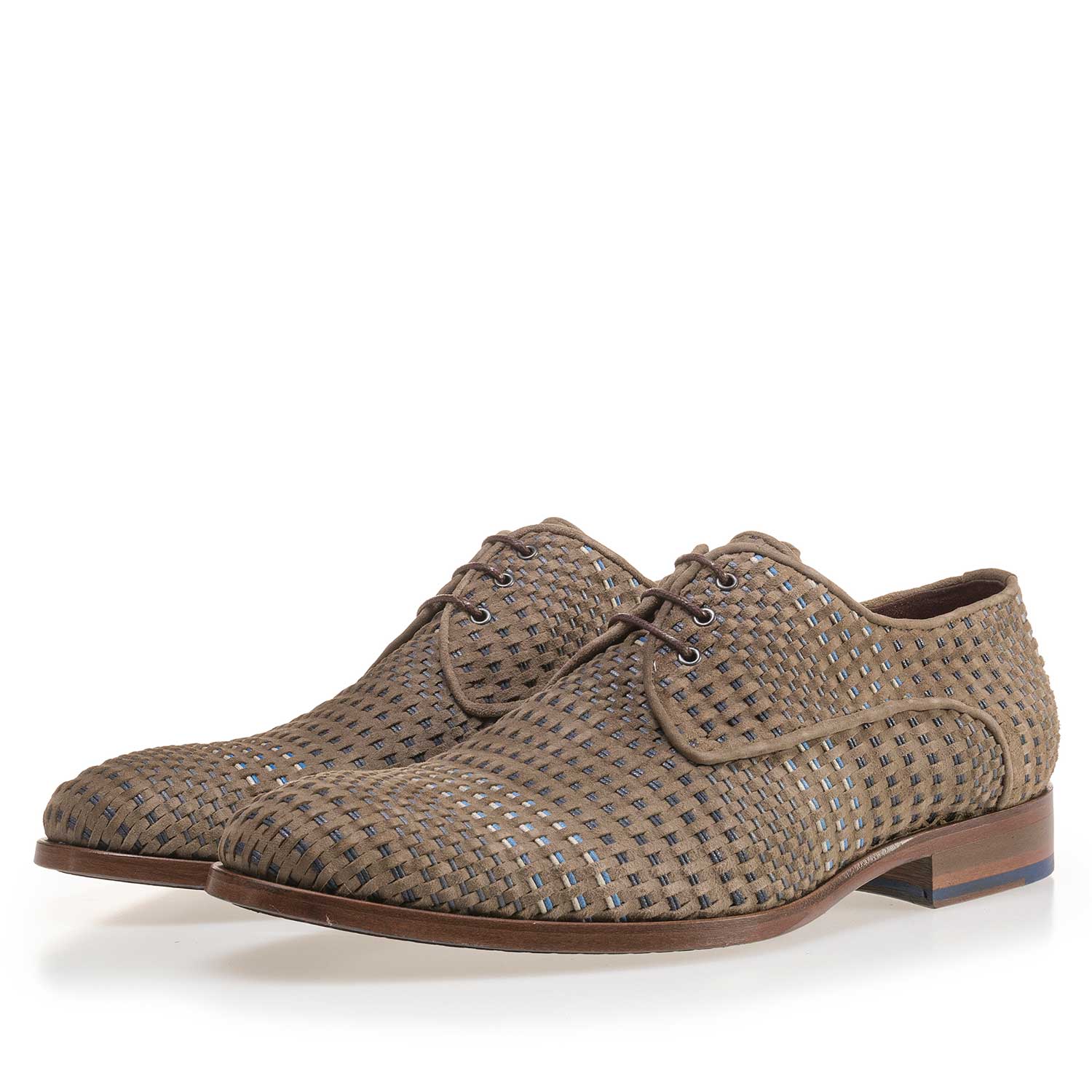 14210/01 - Taupe-coloured lace shoe made of braided leather 14210/01 - Taupe-coloured lace shoe made of braided leather