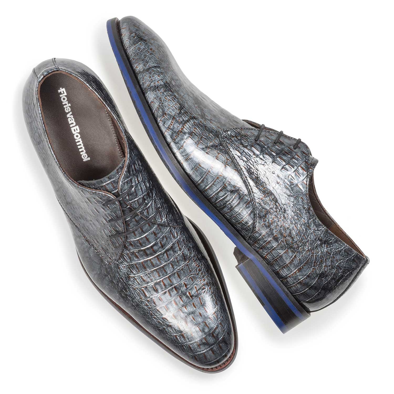 18124/04 - Grauer Lackleder-Schnürschuh mit Krokoprint 18124/04 - Grauer Lackleder-Schnürschuh mit Krokoprint