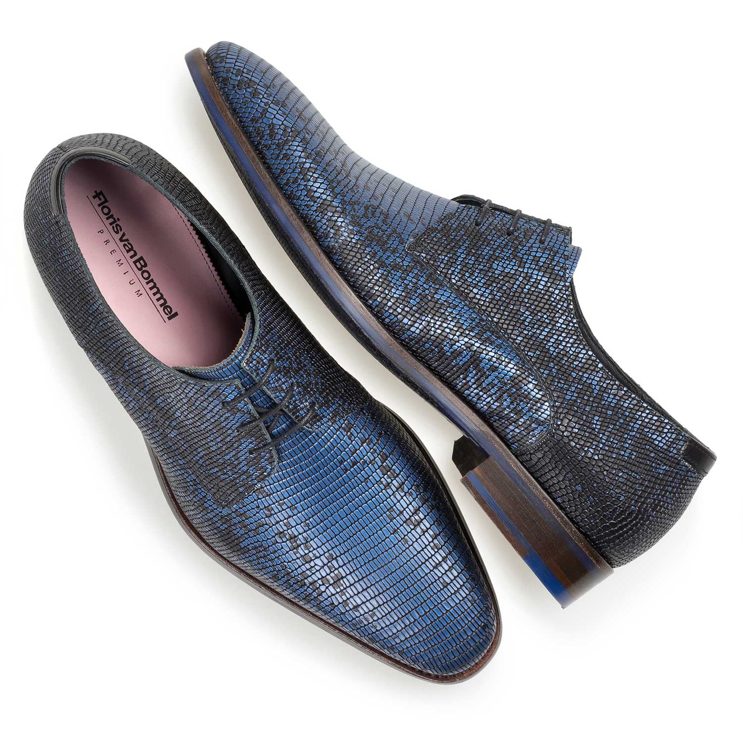 18097/01 - Black premium lace shoe with blue metallic print 18097/01 - Black premium lace shoe with blue metallic print