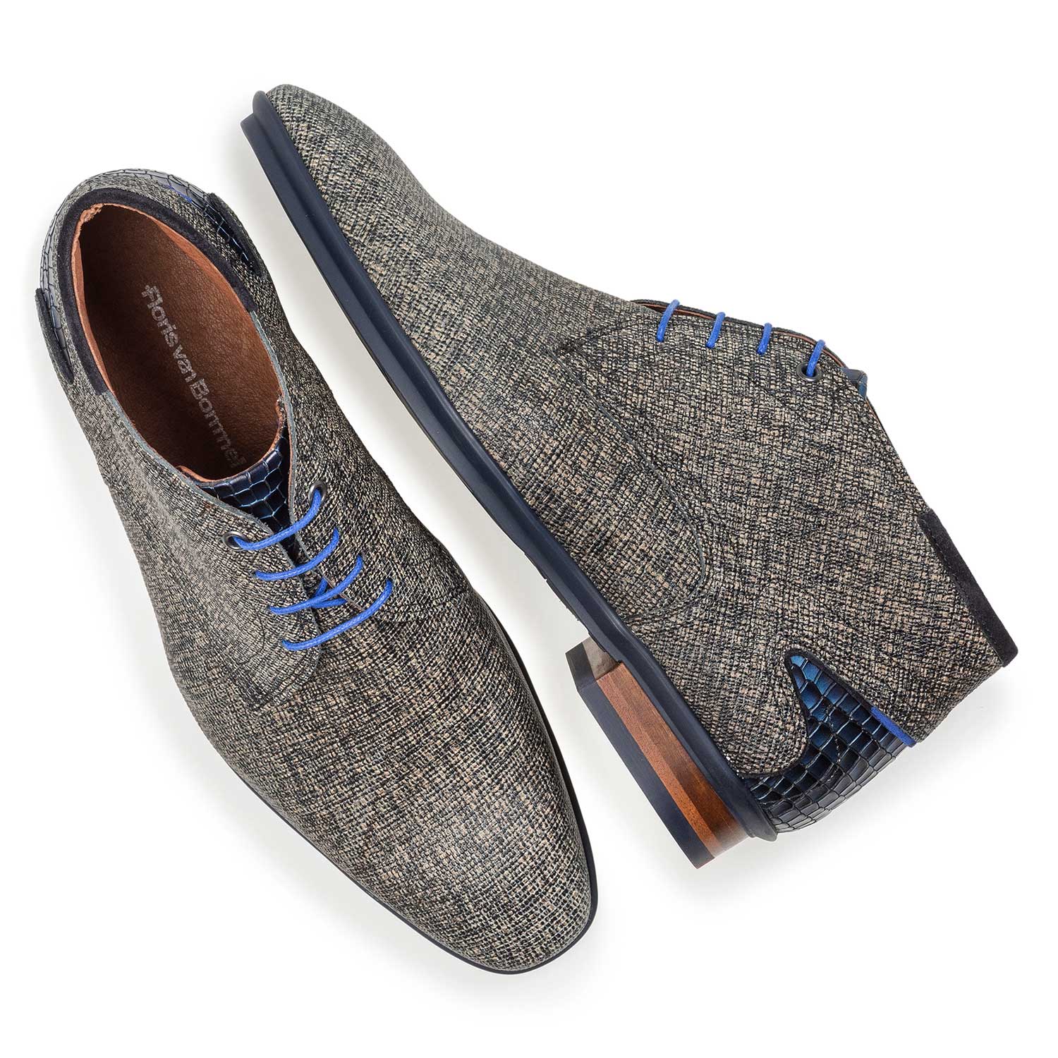 10131/20 - Taupefarbener Leder-Schnürschuh mit Print 10131/20 - Taupefarbener Leder-Schnürschuh mit Print