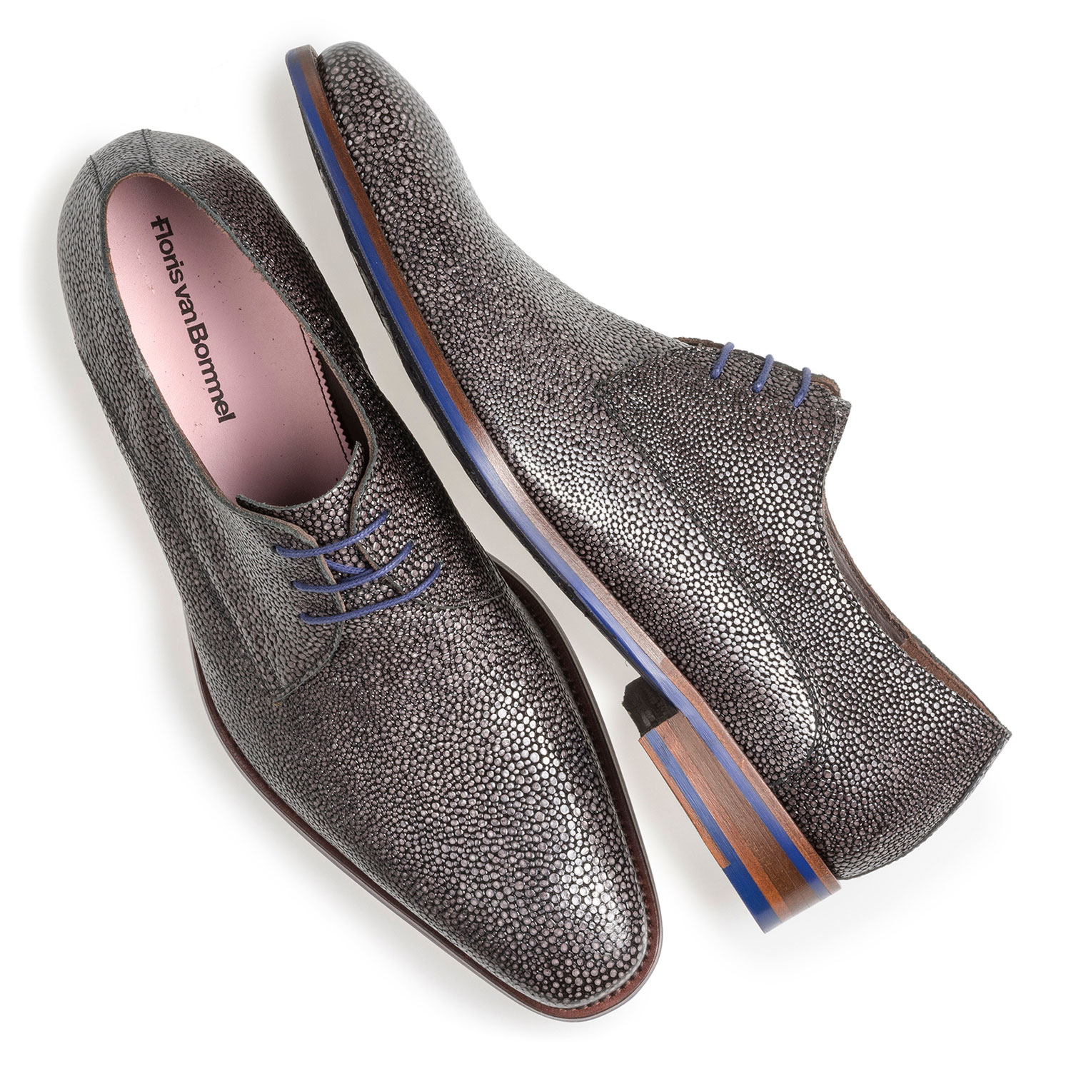 18159/24 - Grey lace shoe with metallic print 18159/24 - Grey lace shoe with metallic print