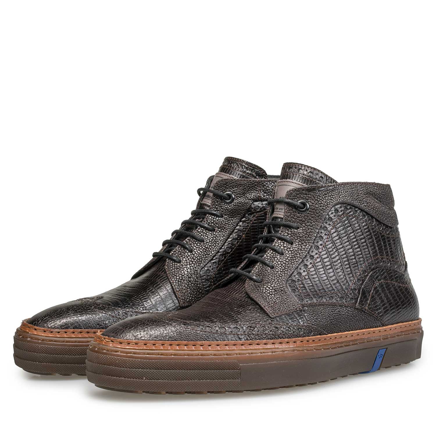 10080/10 - Halbhoher dunkelbraune Sneaker mit Brogue-Lochmuster 10080/10 - Halbhoher dunkelbraune Sneaker mit Brogue-Lochmuster