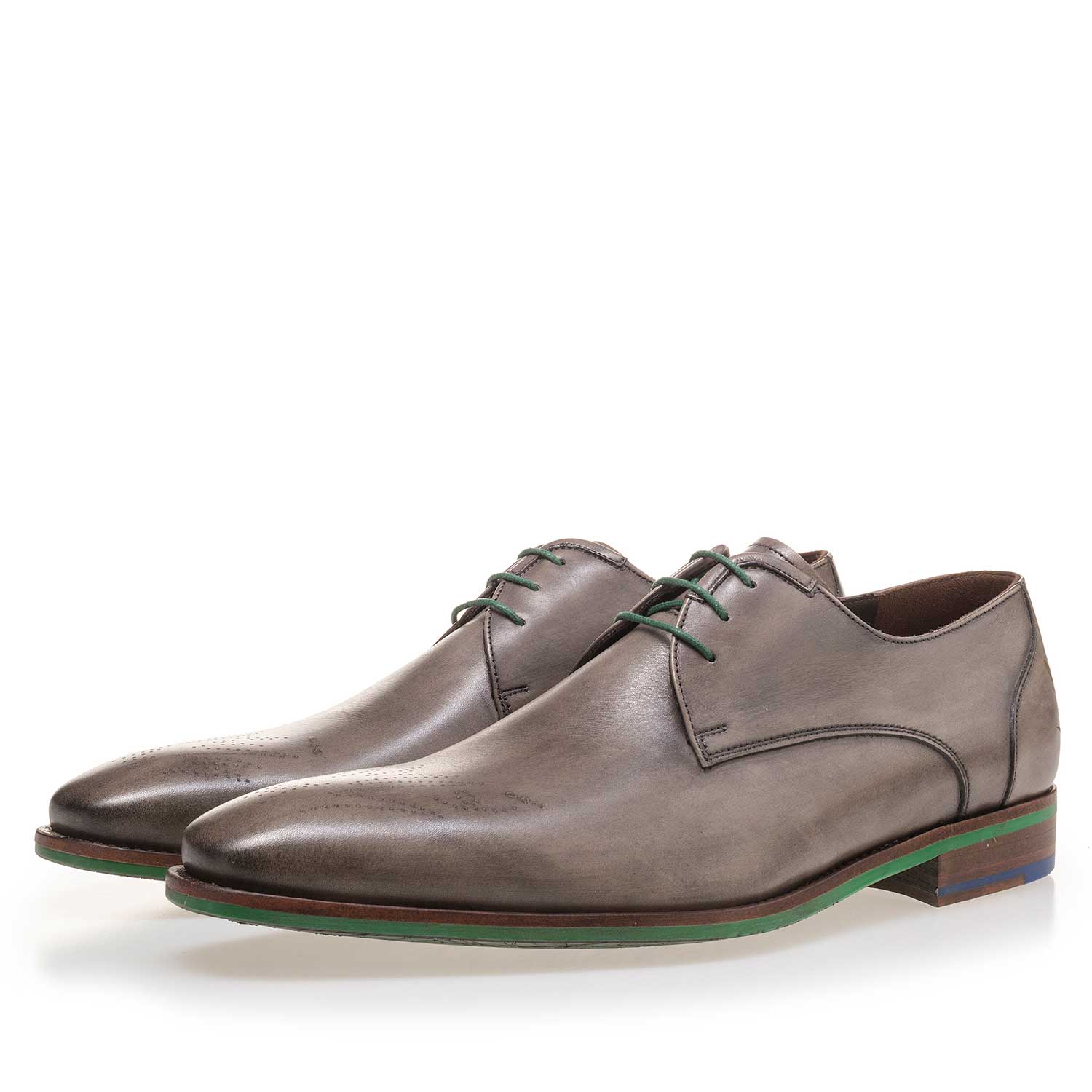 14193/01 - Taupefarbener Schnürschuh aus Leder 14193/01 - Taupefarbener Schnürschuh aus Leder