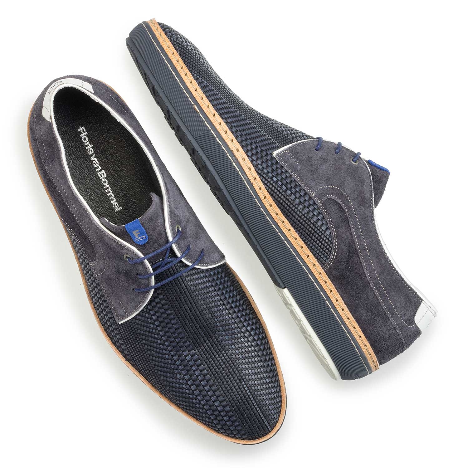 14027/01 - Blauer Schnürschuh aus geflochtenem Leder
14027/01 - Blauer Schnürschuh aus geflochtenem Leder