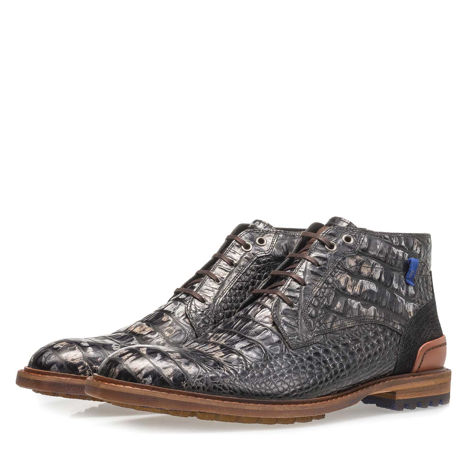 20228/21 - Schwarzer Leder-Schnürstiefel mit Krokoprint 20228/21 - Schwarzer Leder-Schnürstiefel mit Krokoprint
