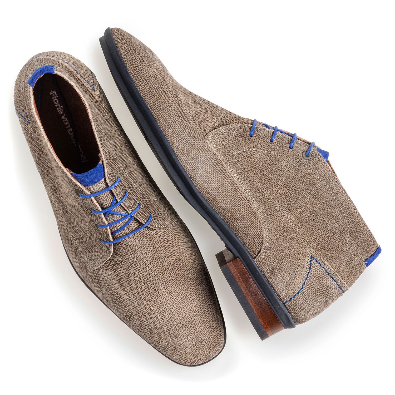 20440/01 - Sand-coloured suede leather lace boot with print 20440/01 - Sand-coloured suede leather lace boot with print