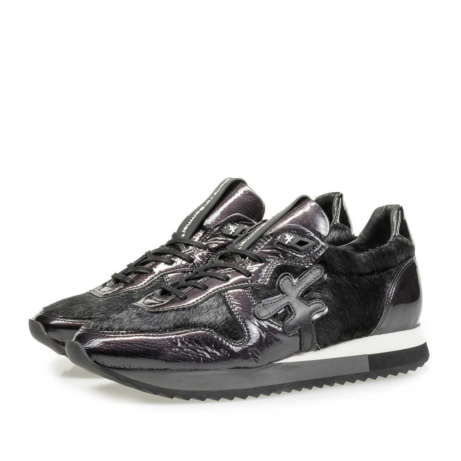 85256/03 - Schwarzer Lackleder-Sneaker mit F-Logo 85256/03 - Schwarzer Lackleder-Sneaker mit F-Logo