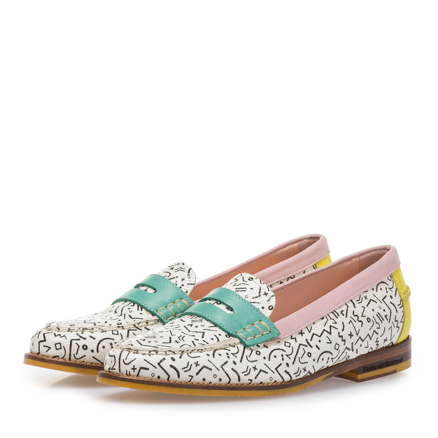 85409/13 - Weißer Loafer mit schwarzem Print 85409/13 - Weißer Loafer mit schwarzem Print