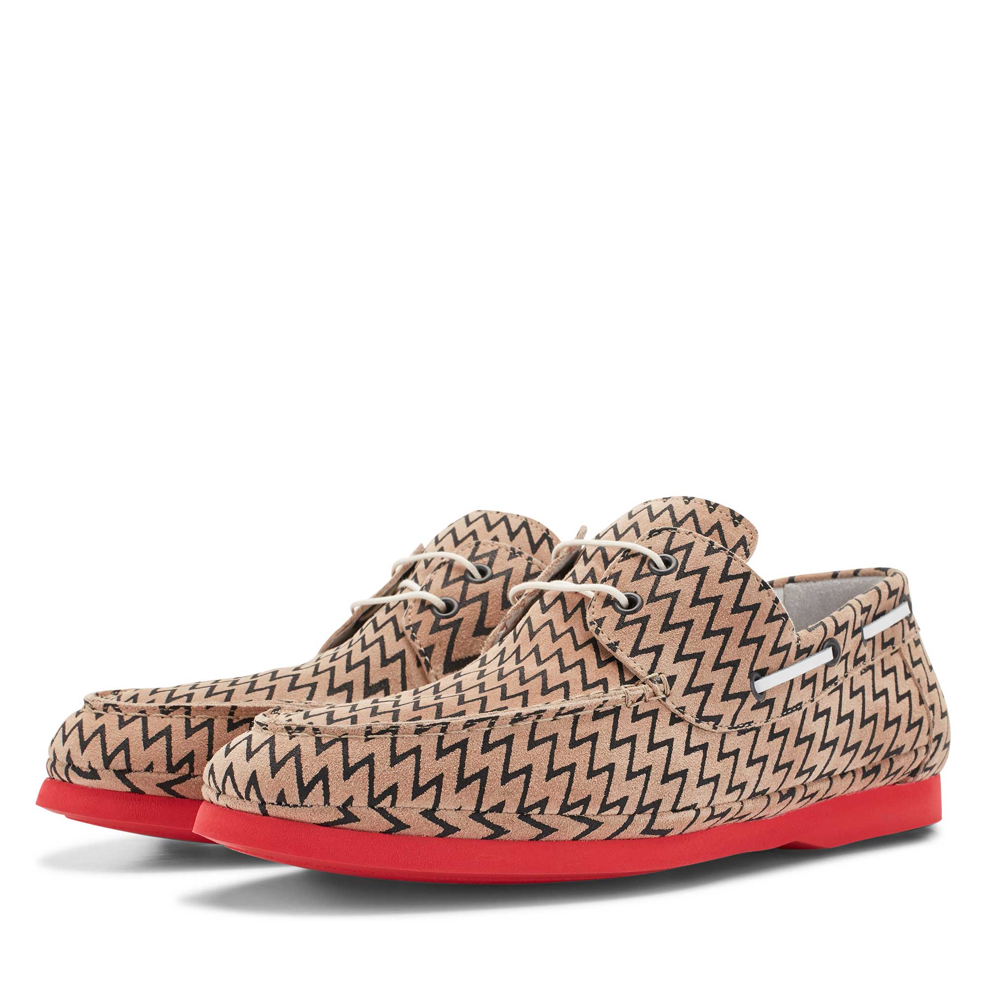 15033/03 - Sandfarbener Bootsschuh Mit schwarzem Zick-Zack-Muster 15033/03 - Sandfarbener Bootsschuh Mit schwarzem Zick-Zack-Muster