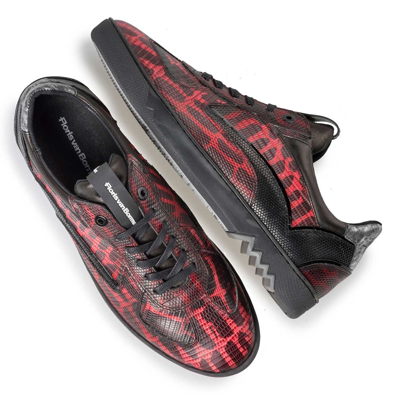 16242/04 - Red calf’s leather sneaker with lizard print 16242/04 - Red calf’s leather sneaker with lizard print